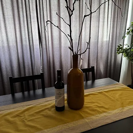 Riverside Expo Apartman